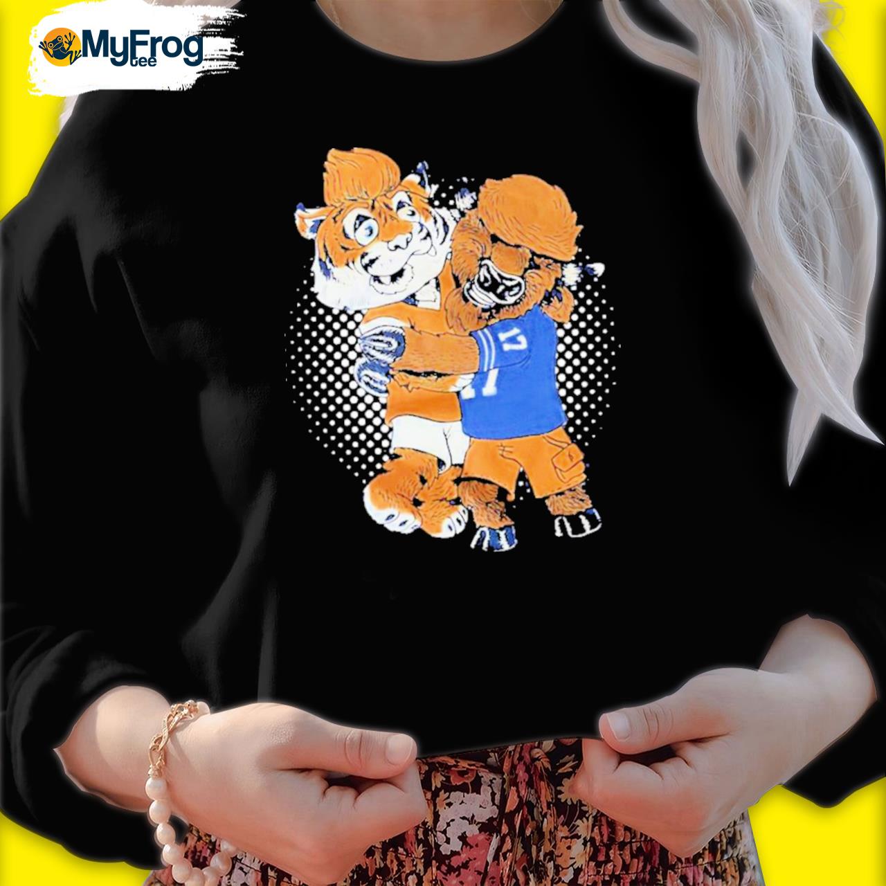 Billy Buffalo Mascot Hug Cincinnati Bengals Shirt