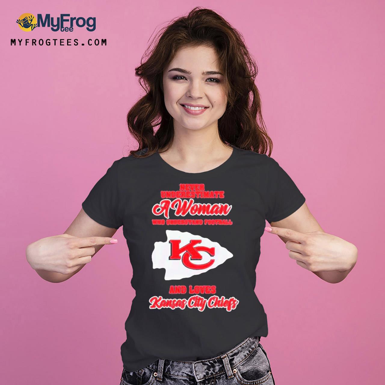 A Woman Who Understands Football Kansas City Chiefs Shirt, hoodie