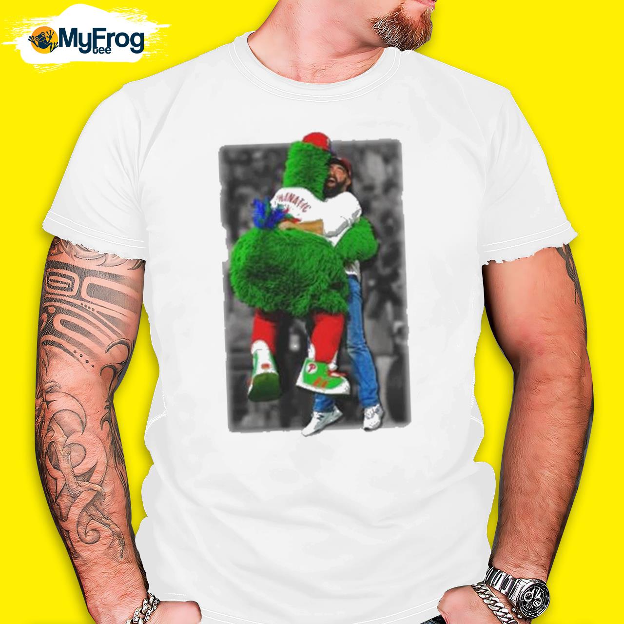 Official Jason Kelce And Philly Phanatic Hug T-shirt, hoodie