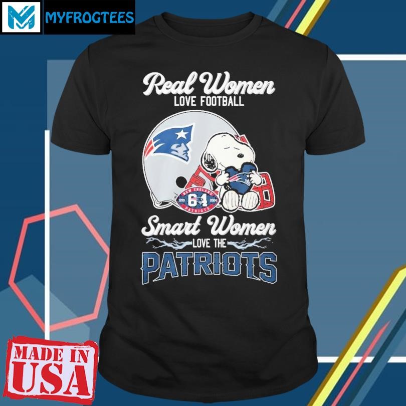 Snoopy Real Women Love Football Smart Women Love The New England Patriots T-Shirt